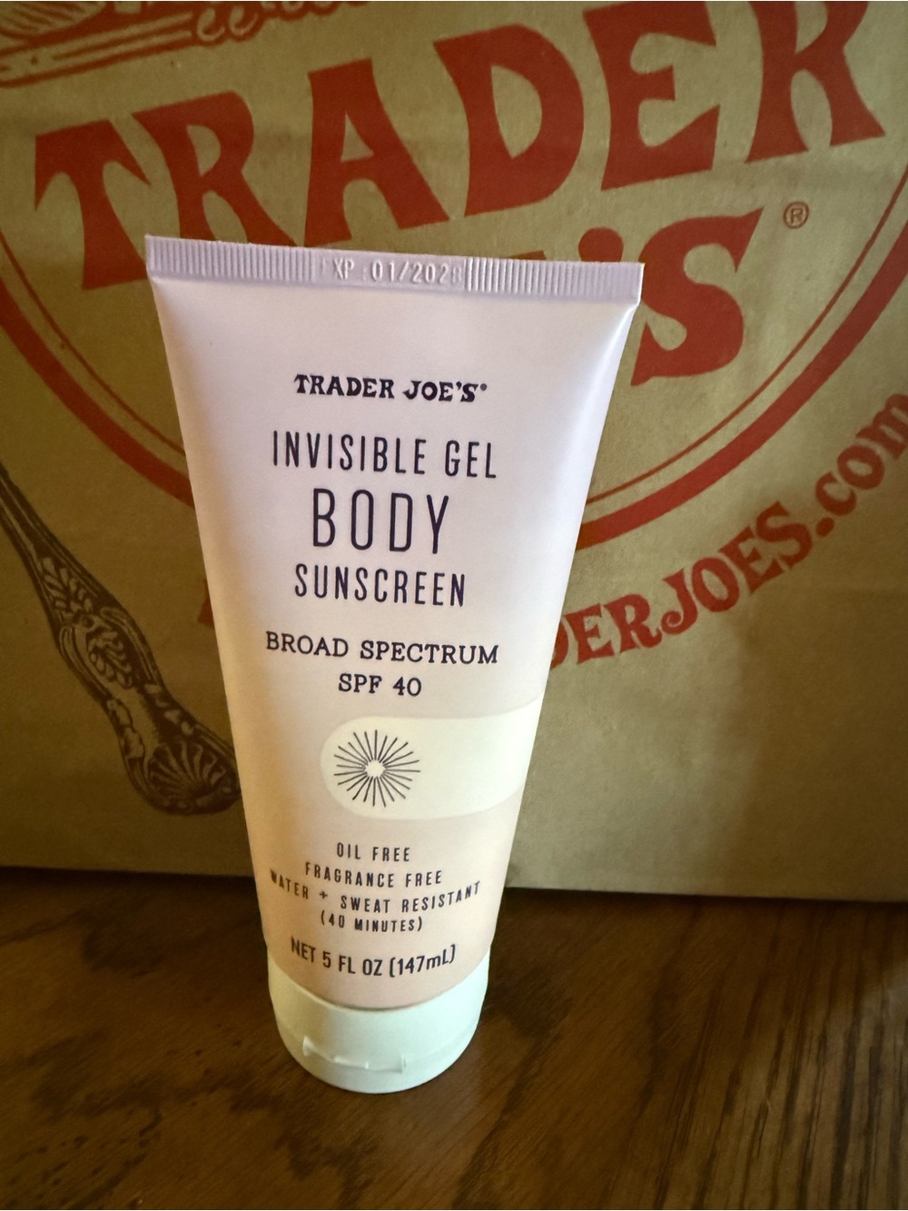 Invisible Gel Body Sunscreen SPF‎ 40 - Pale Pink Tube